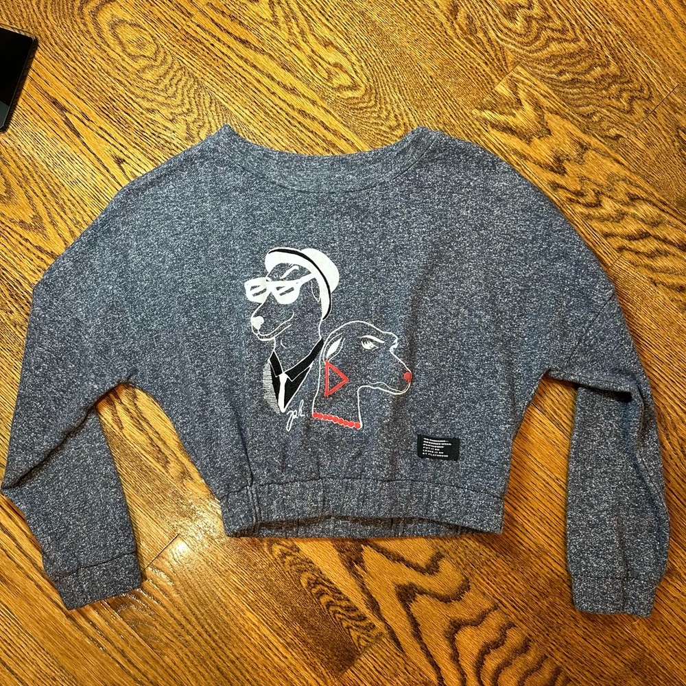 Cropped sweatshirt
